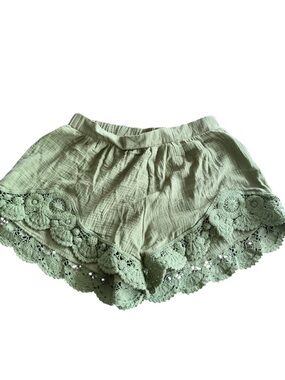NWT Umgee Sage Green Cotton Gauze Boho Shorts Scalloped Floral Lace Hem Size L